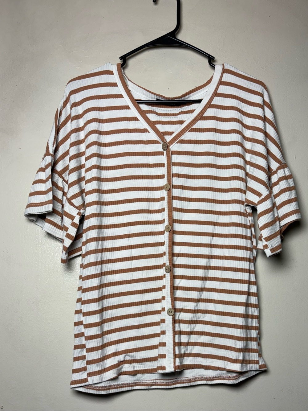 Doe and Rae top